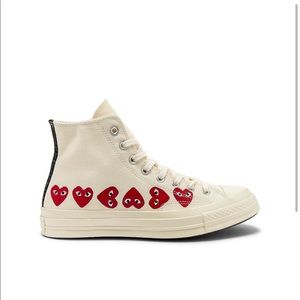 COMMES DES GARCONS PLAY